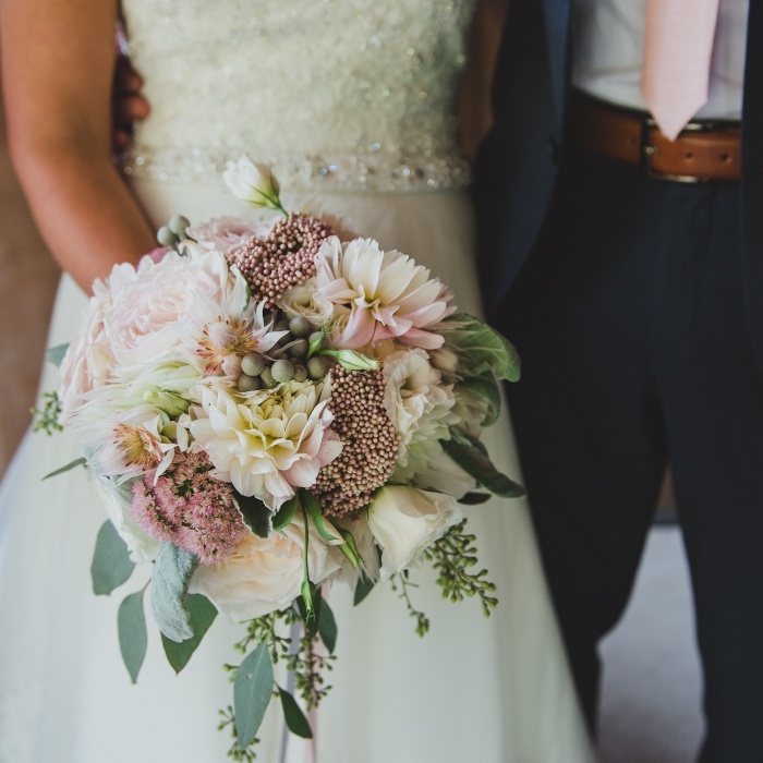 Tara Lilly Photography, textural blush bouquet, Honsberger Estate Winery