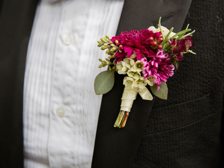 Lauren Garbutt Photography, autumn boutonniere, Kurtz Orchards