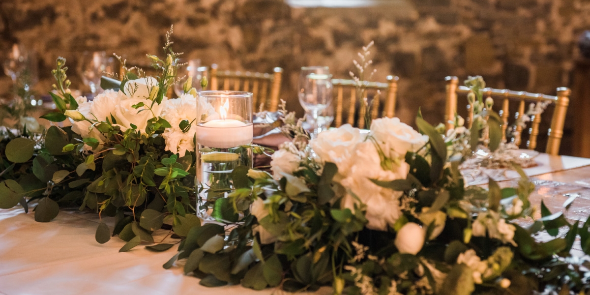 HEATHER & ROB Historical Barn Wedding in Jordan, Niagara Wine Country